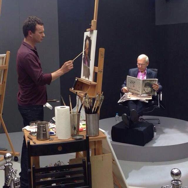 Louis-Smith-painting-John-Humphries-at-the-Sky-Arts-Portrait-Artist-Of-The-Year-Competition-2015